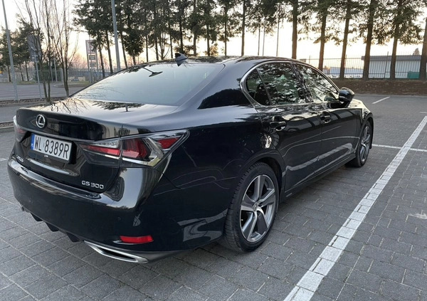 Lexus GS cena 106000 przebieg: 165112, rok produkcji 2017 z Konin małe 37